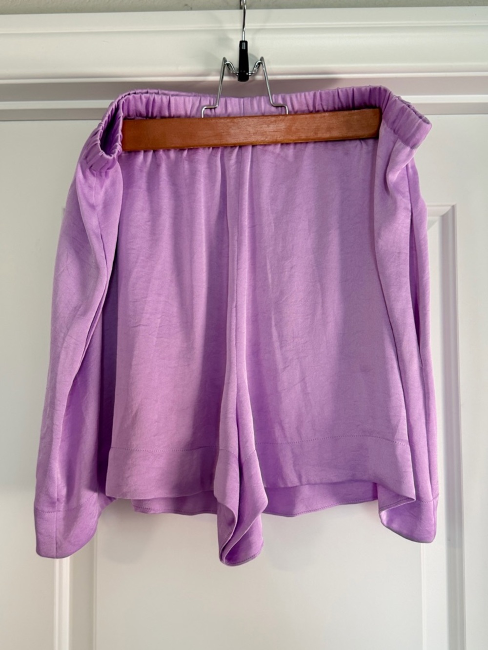 Vince Lavender Elastic-Waist Shorts
